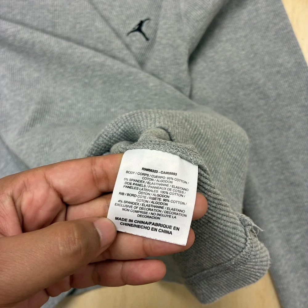 Jordan Shirt Mens XL Gray Long Sleeve Thermal Knit Jumpman Logo Top Athletic